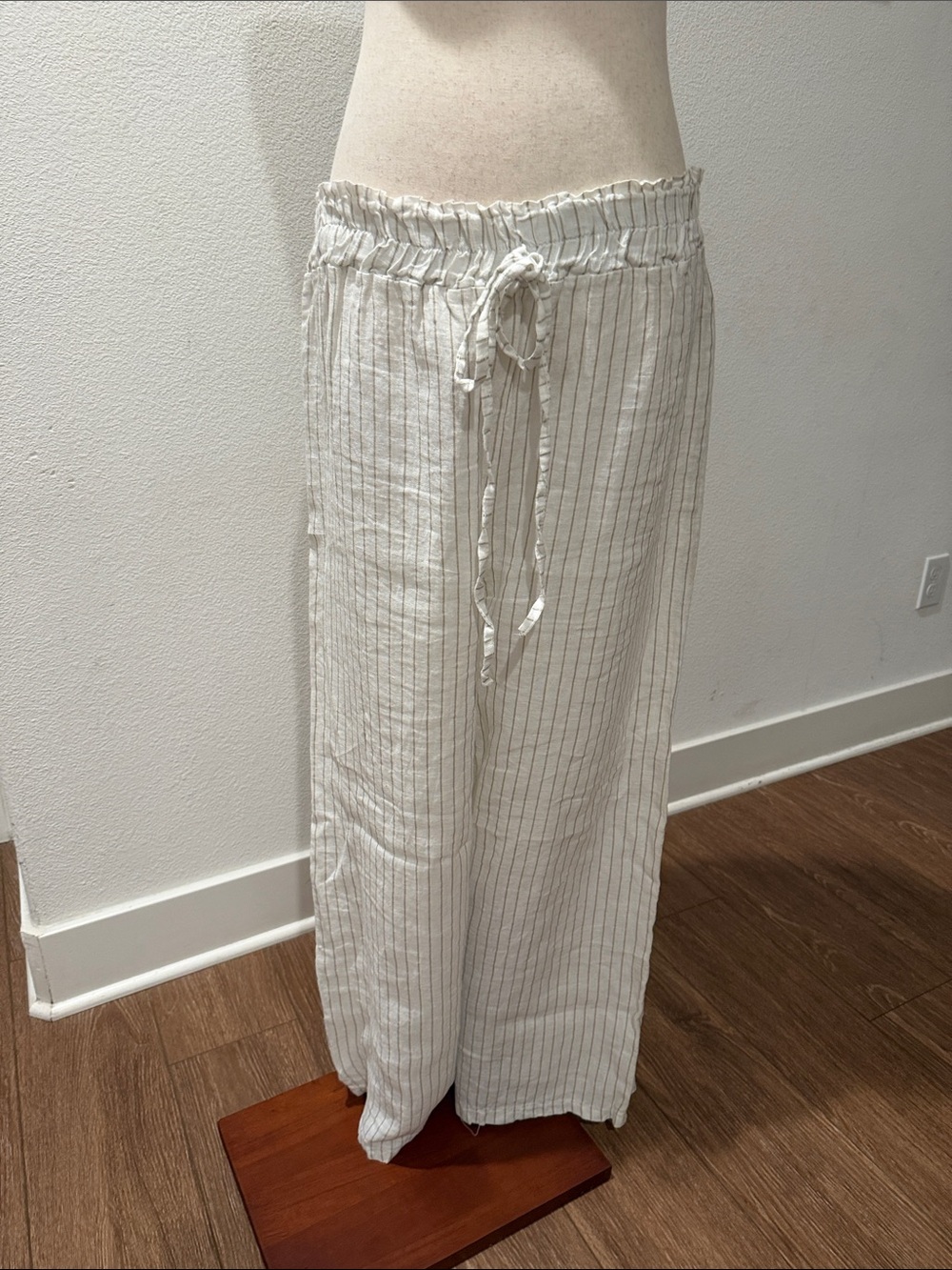 Light Cream Striped Wide-Leg Drawstring Pants